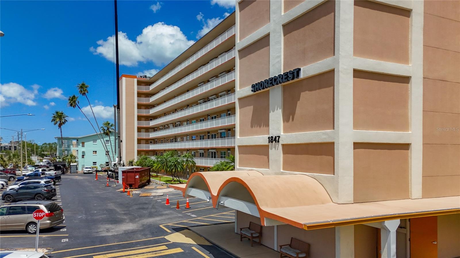 SHORE CREST BLDG - Residential