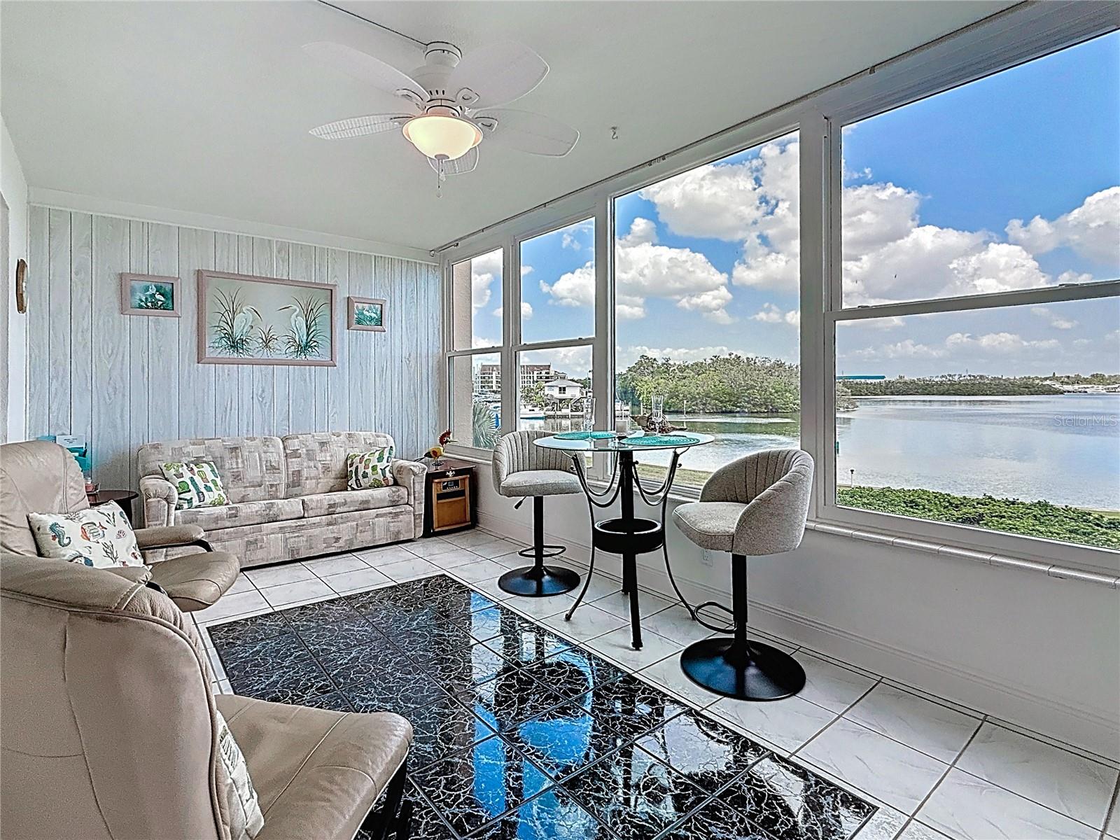 SHORE CREST BLDG - Residential