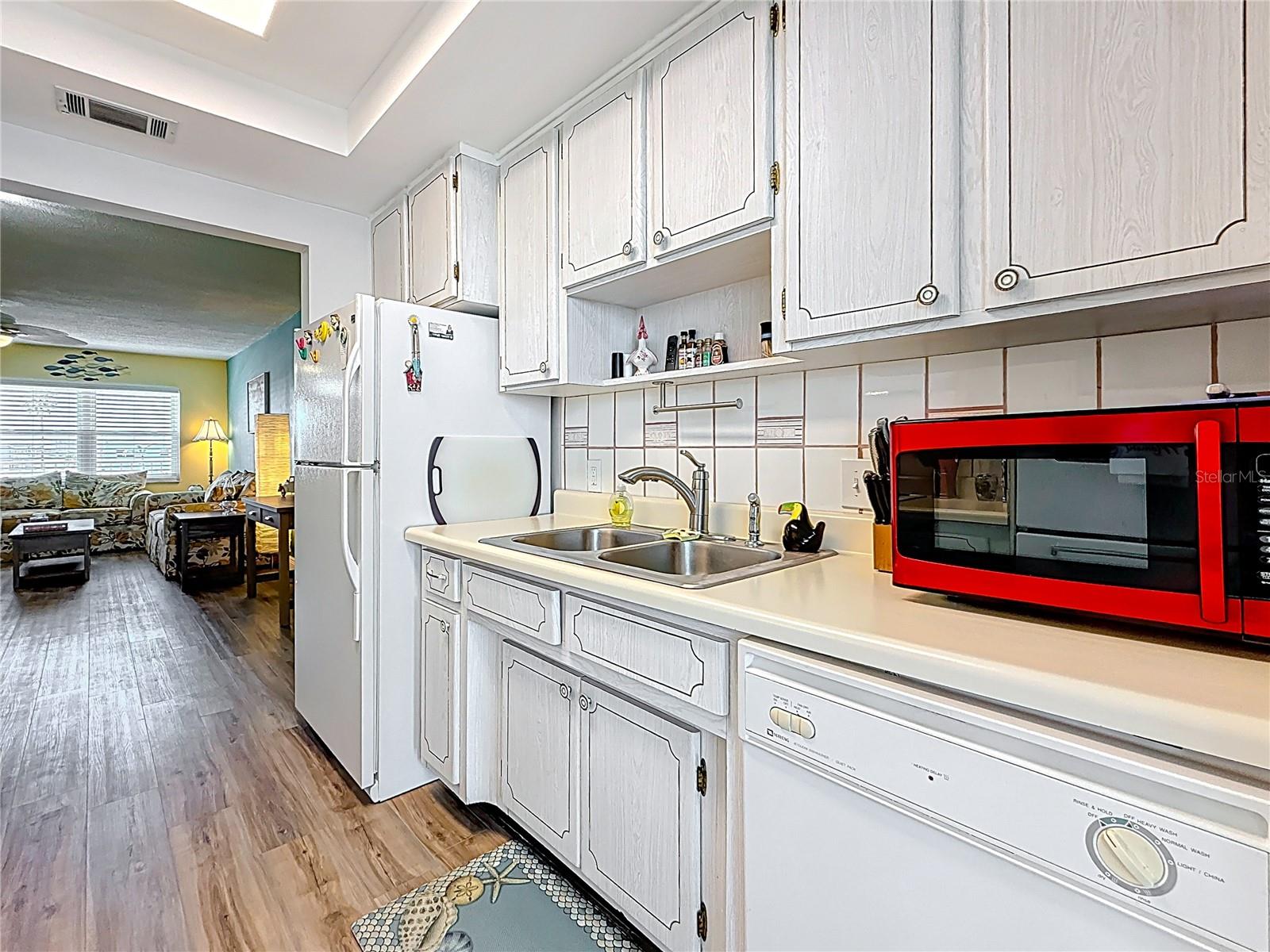 SHORE CREST BLDG - Residential