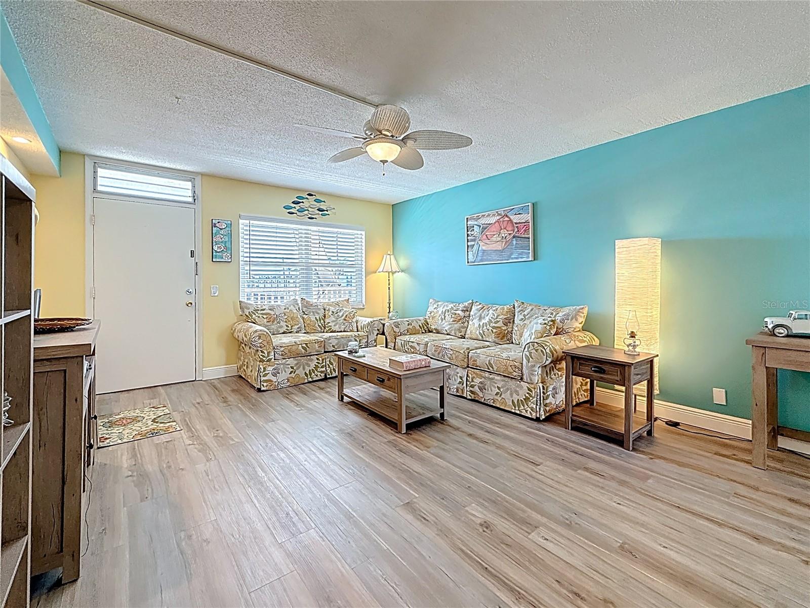 SHORE CREST BLDG - Residential