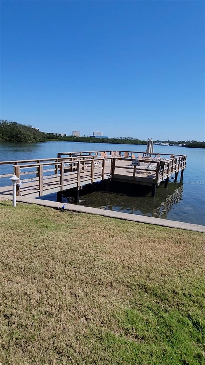 SHORE CREST BLDG - Residential