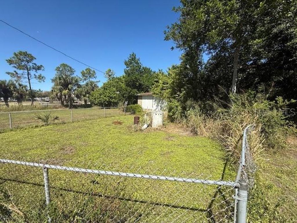 Photo of 5426 39th Street E, Bradenton, FL 34203 (MLS # A4668532)