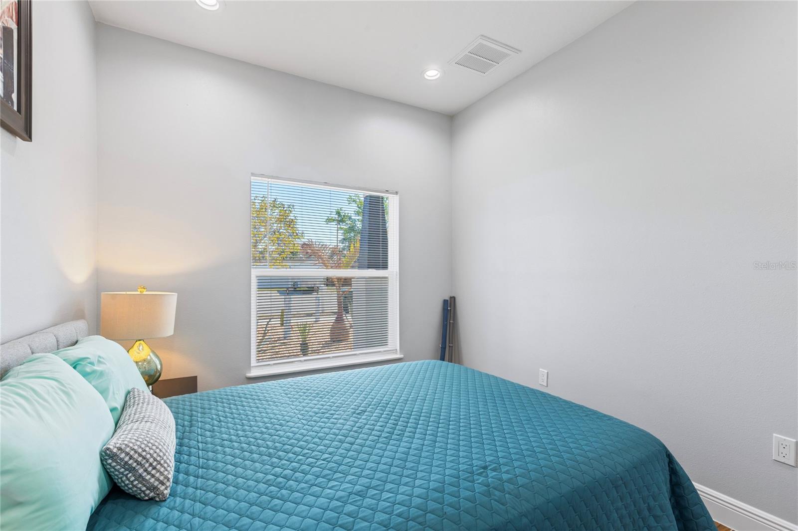 NEW ATHENS CITY - Residential