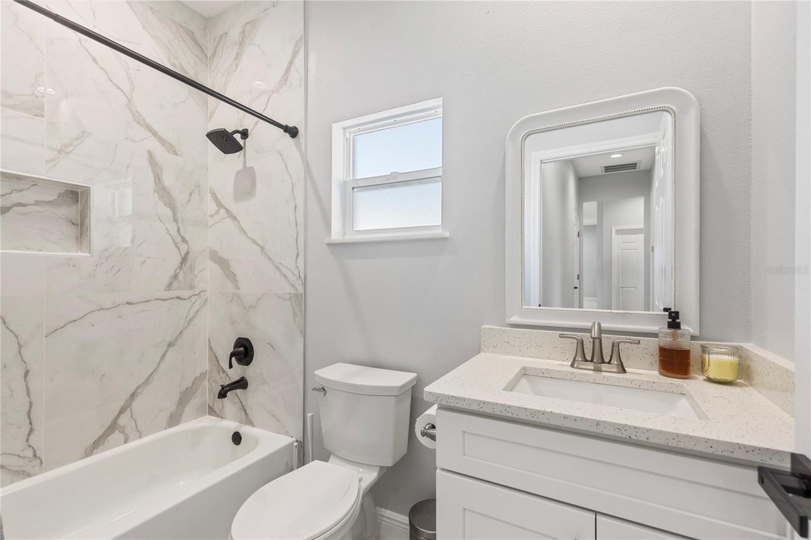 NEW ATHENS CITY - Residential