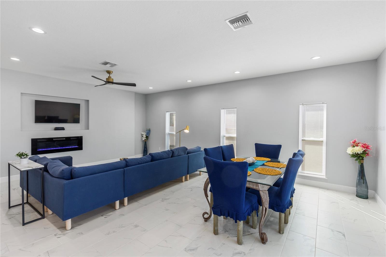 NEW ATHENS CITY - Residential