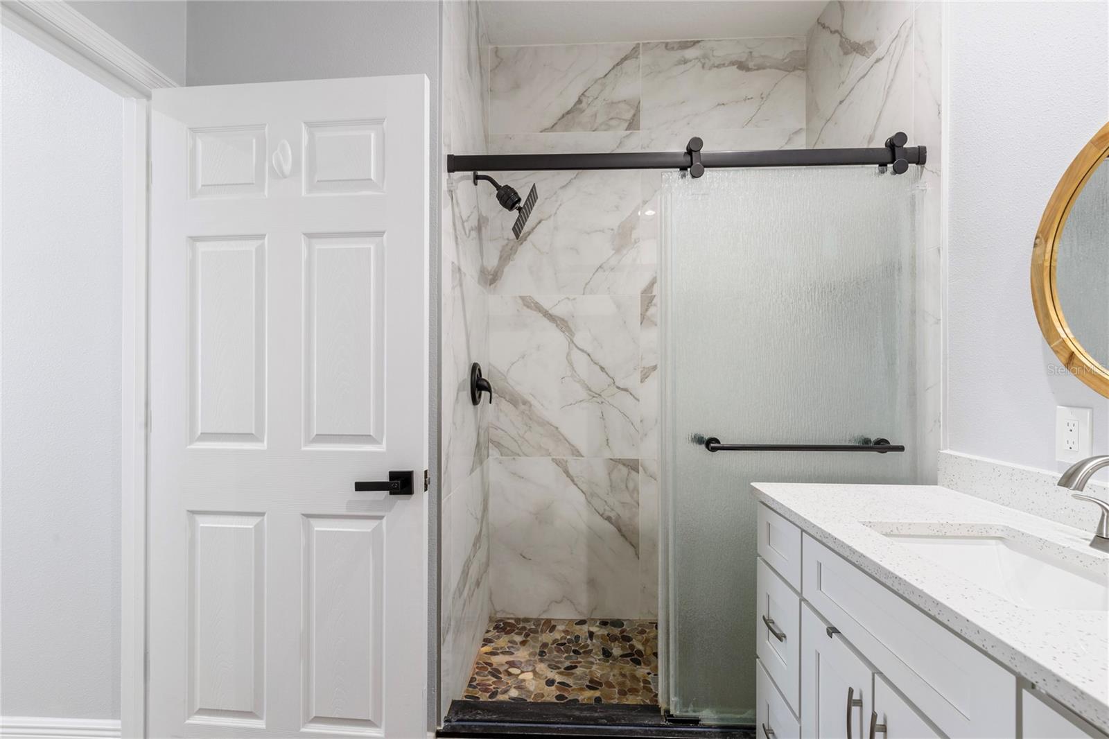 NEW ATHENS CITY - Residential