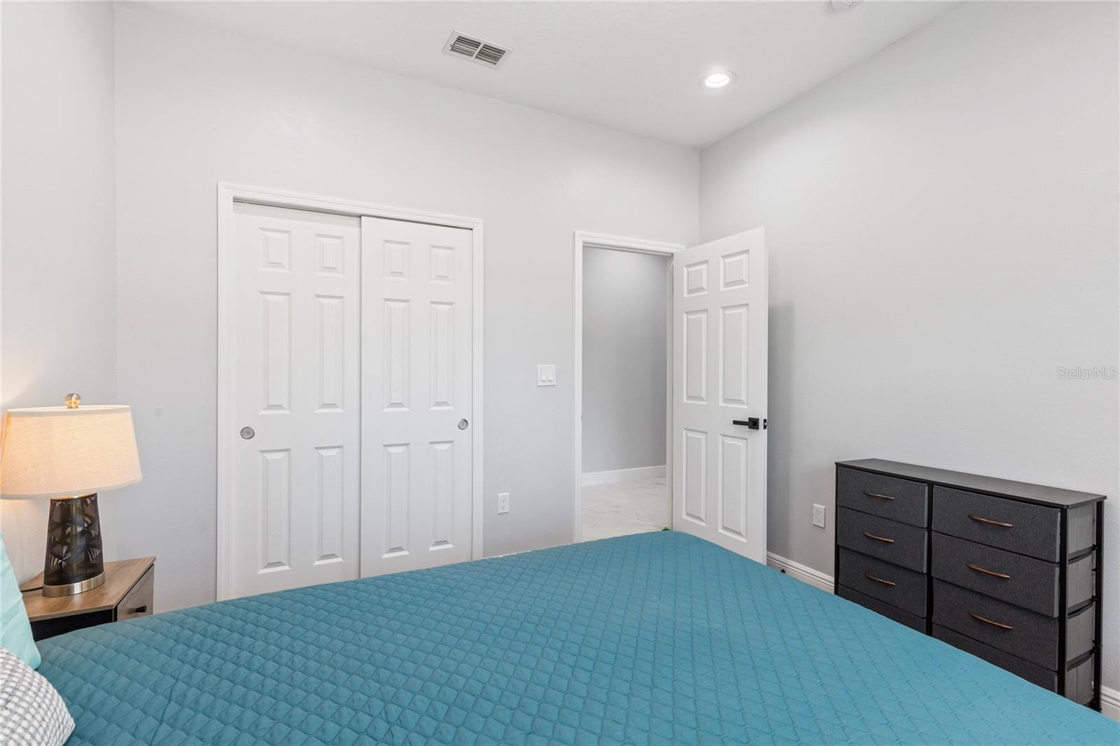 NEW ATHENS CITY - Residential