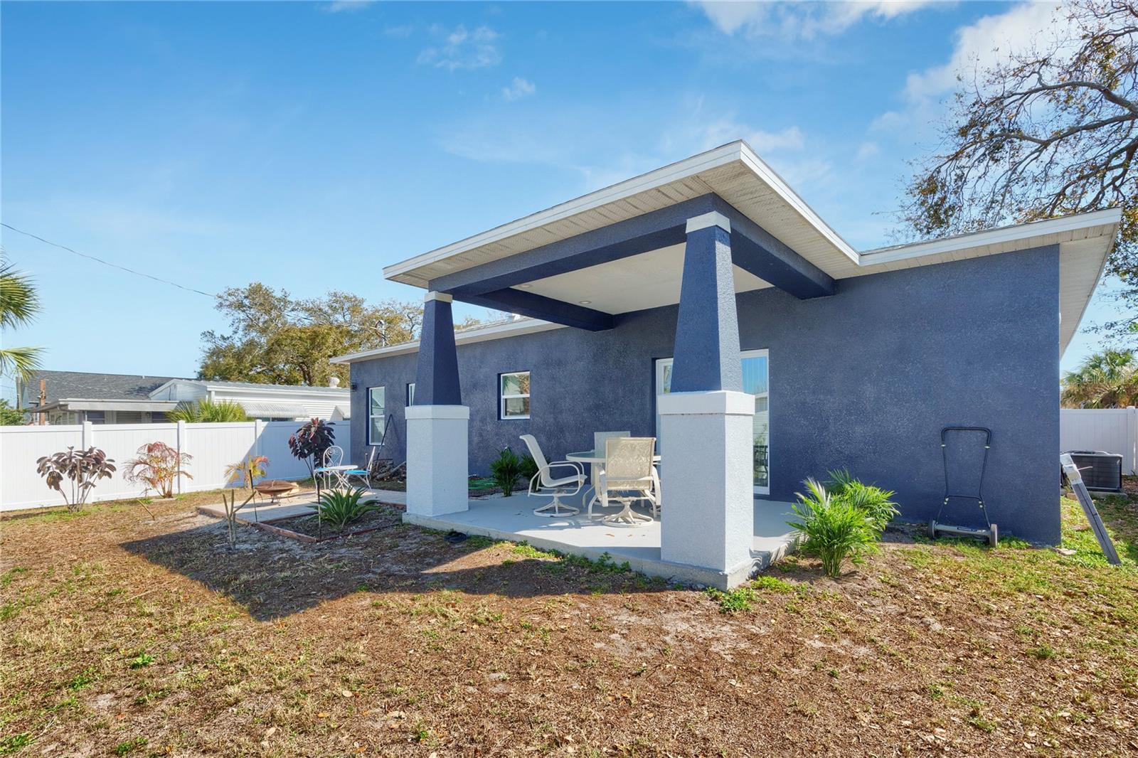 NEW ATHENS CITY - Residential