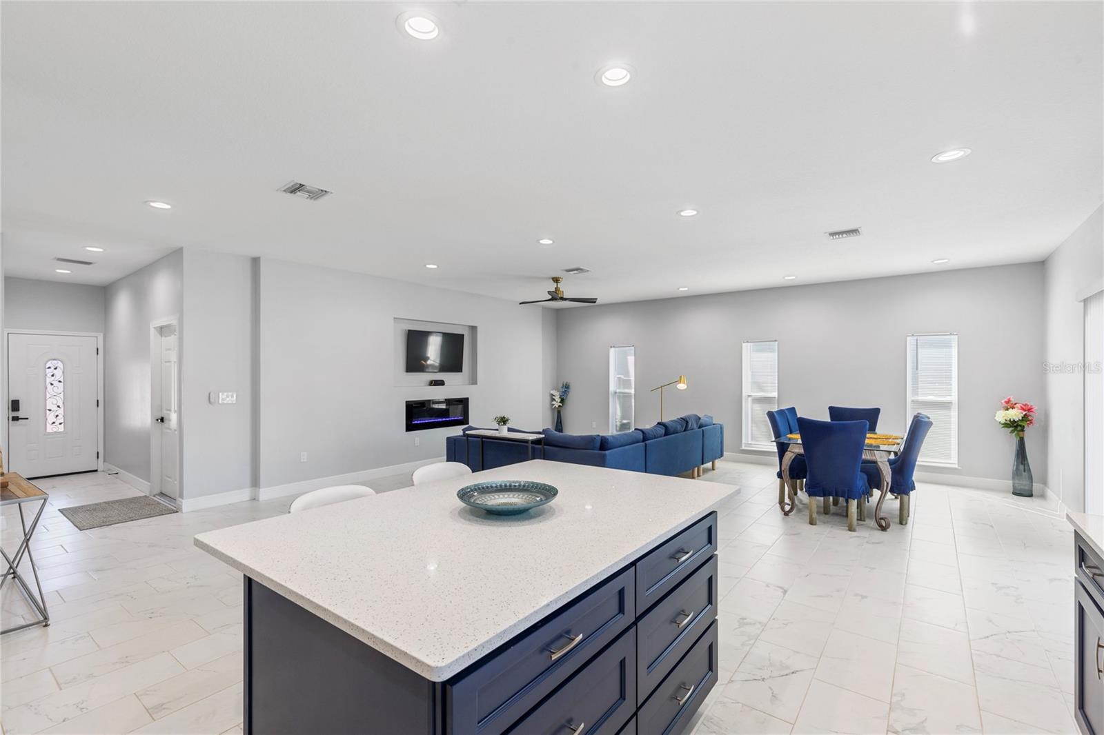 NEW ATHENS CITY - Residential