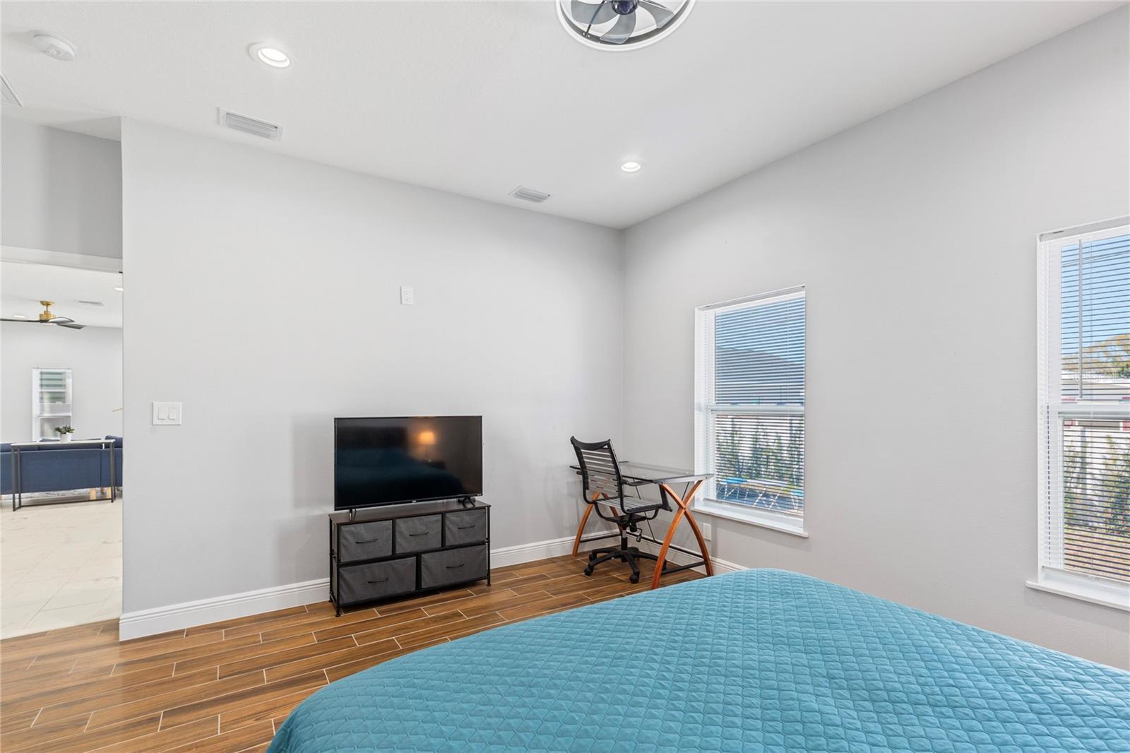 NEW ATHENS CITY - Residential