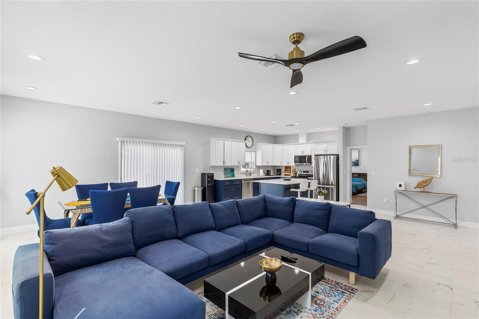 NEW ATHENS CITY - Residential