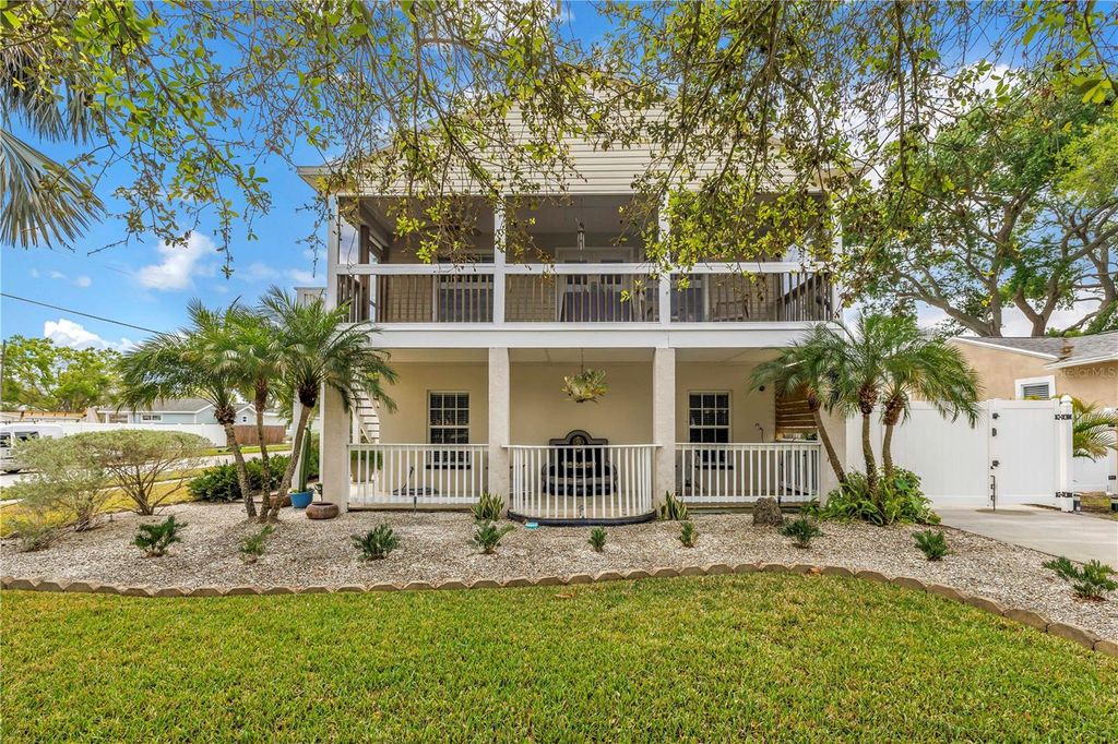 Photo of 786 59th Avenue NE, St Petersburg, FL 33703 (MLS # TB8486574)