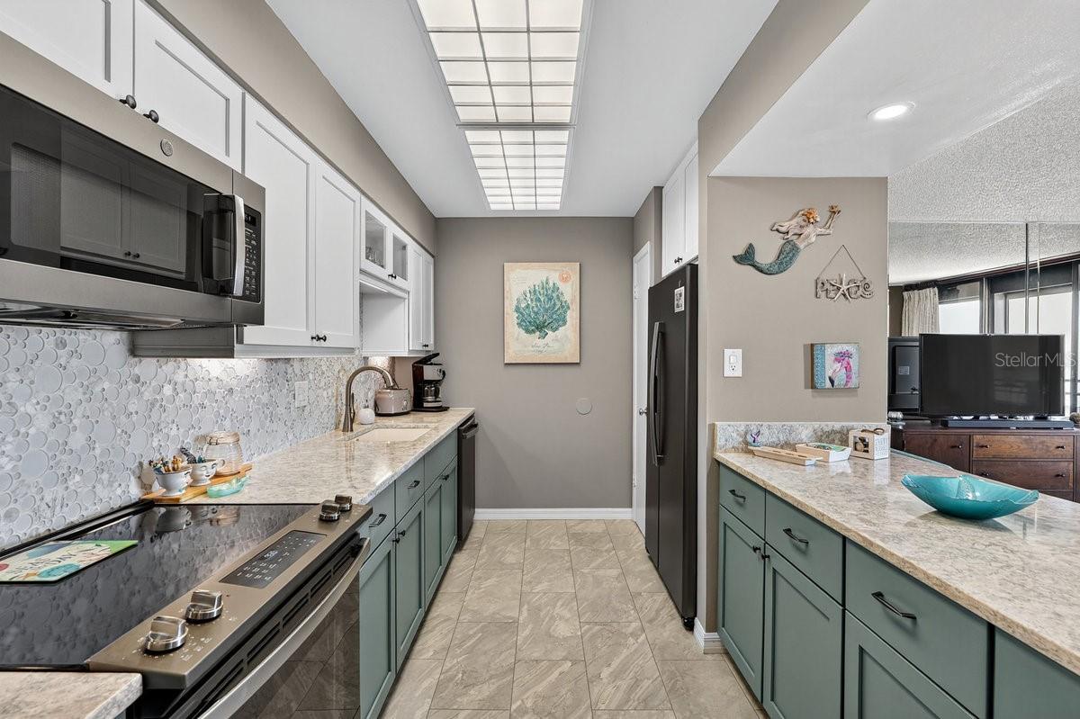 ALIKI GOLD COAST CONDO 01 - Residential