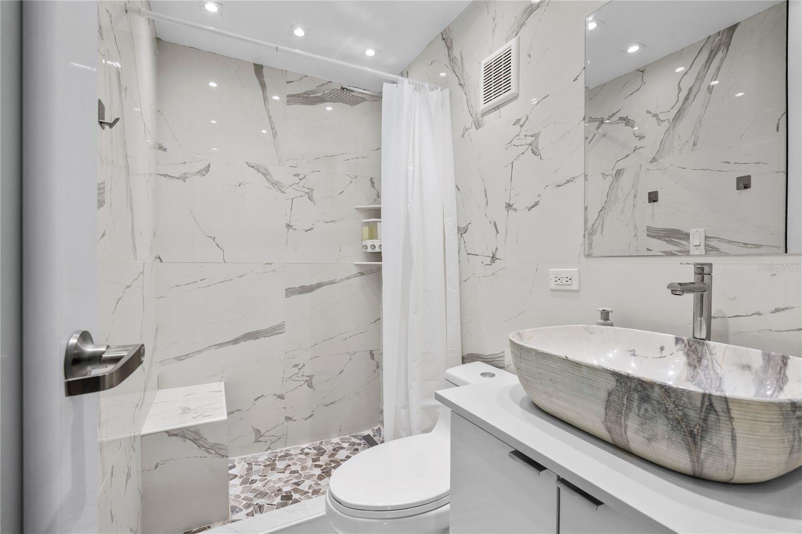 AQUATIKA 1501 - Residential