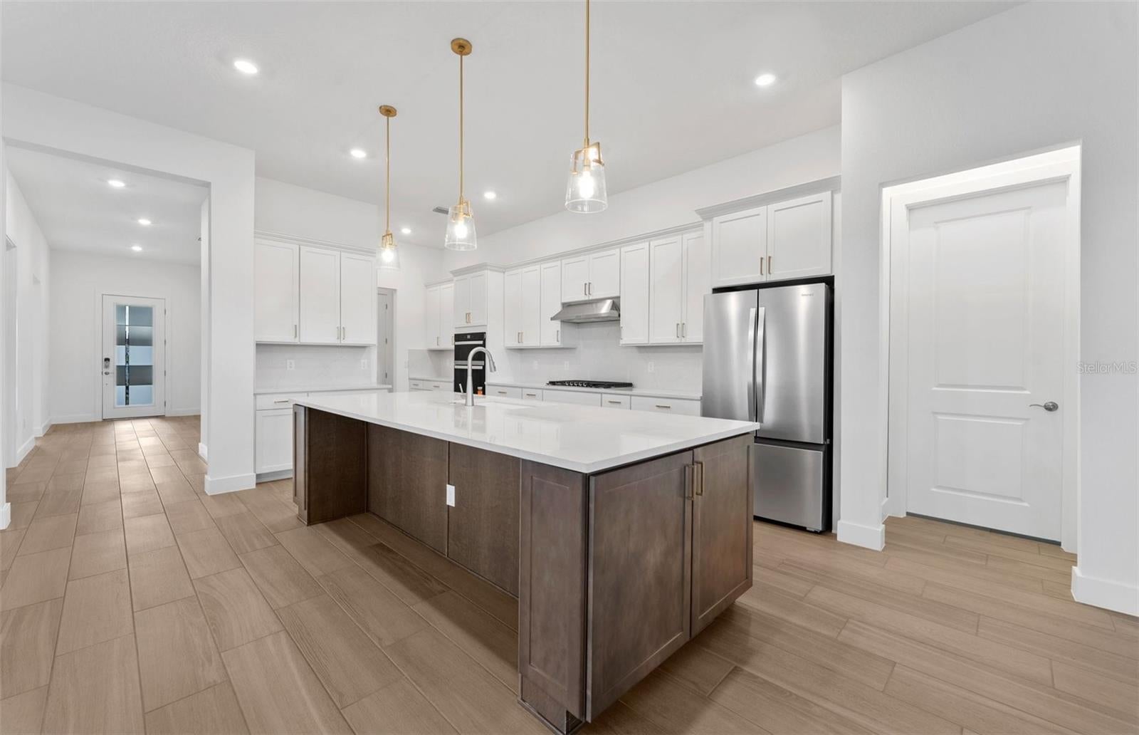 16739 HARVEST LEAF ROAD