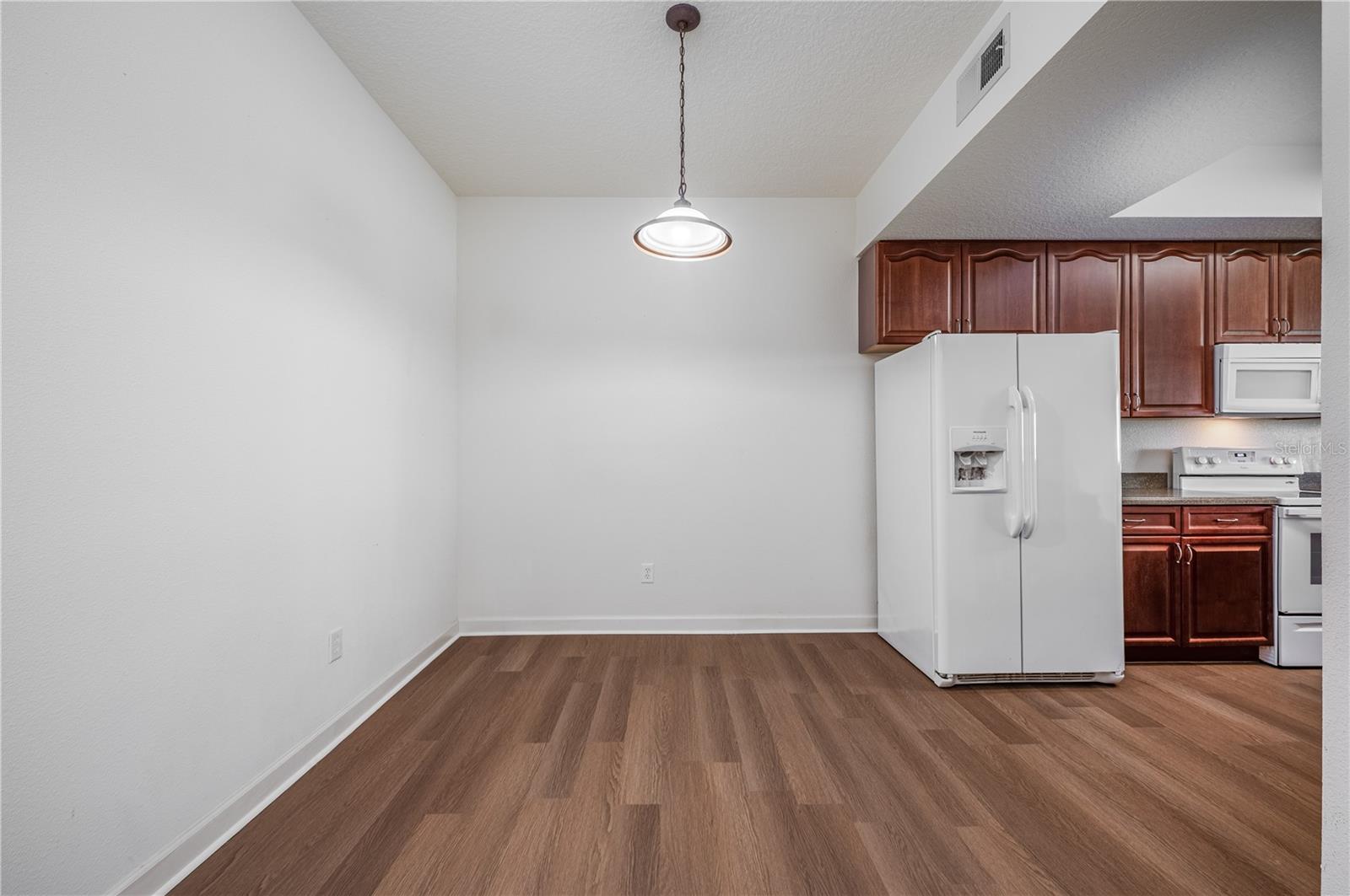 PROMENADE CONDO - Residential Lease