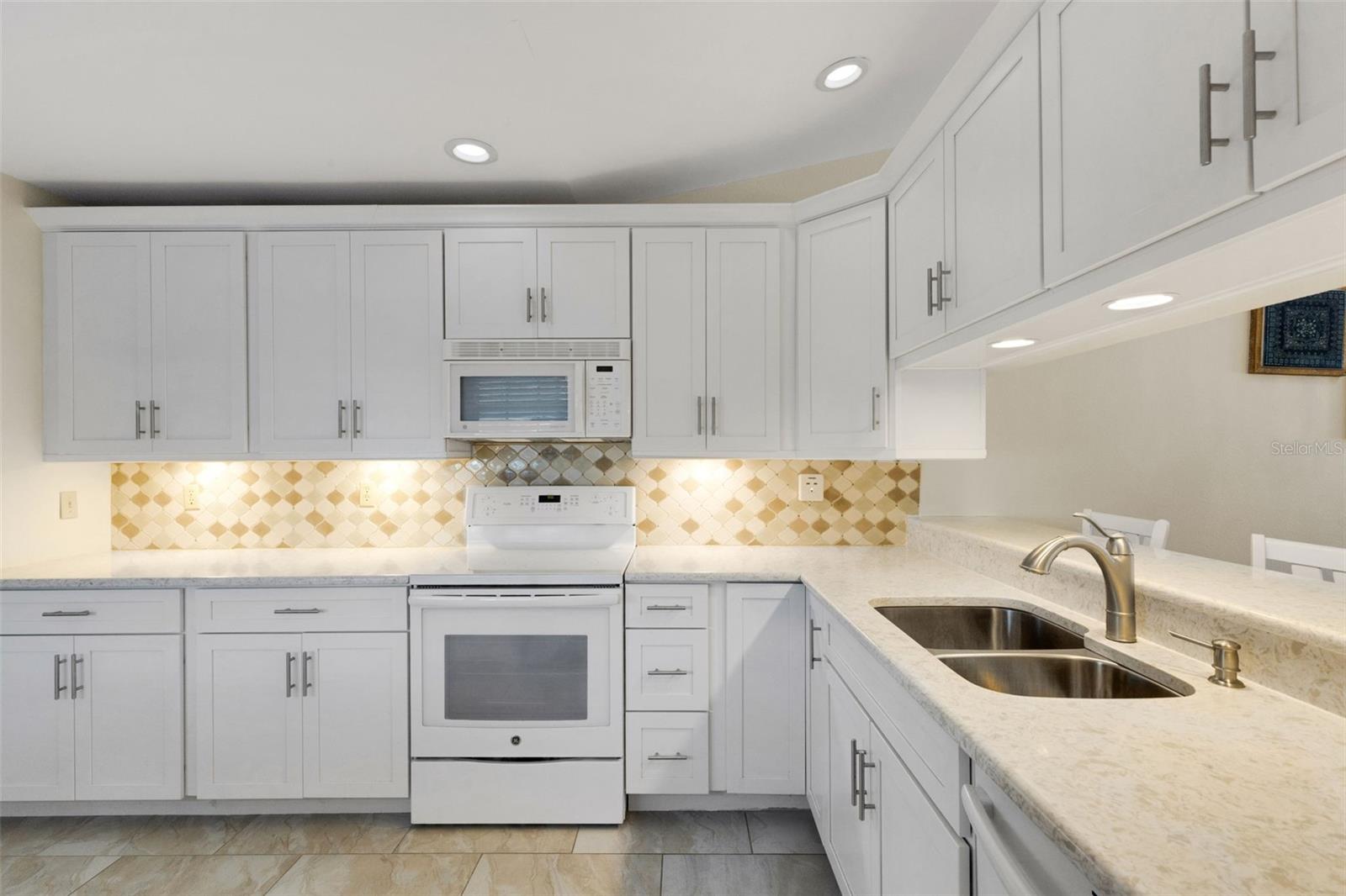 SPOONBILL LANDINGS AT PERICO BAY - Residential