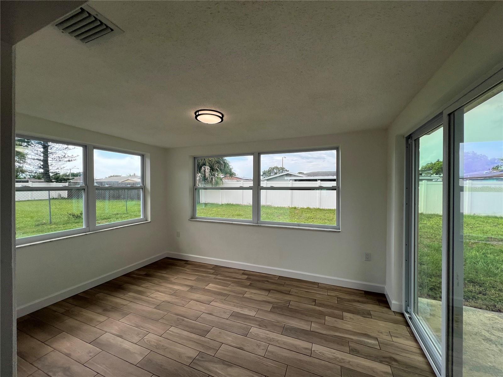 REGENCY PARK - Residential Lease