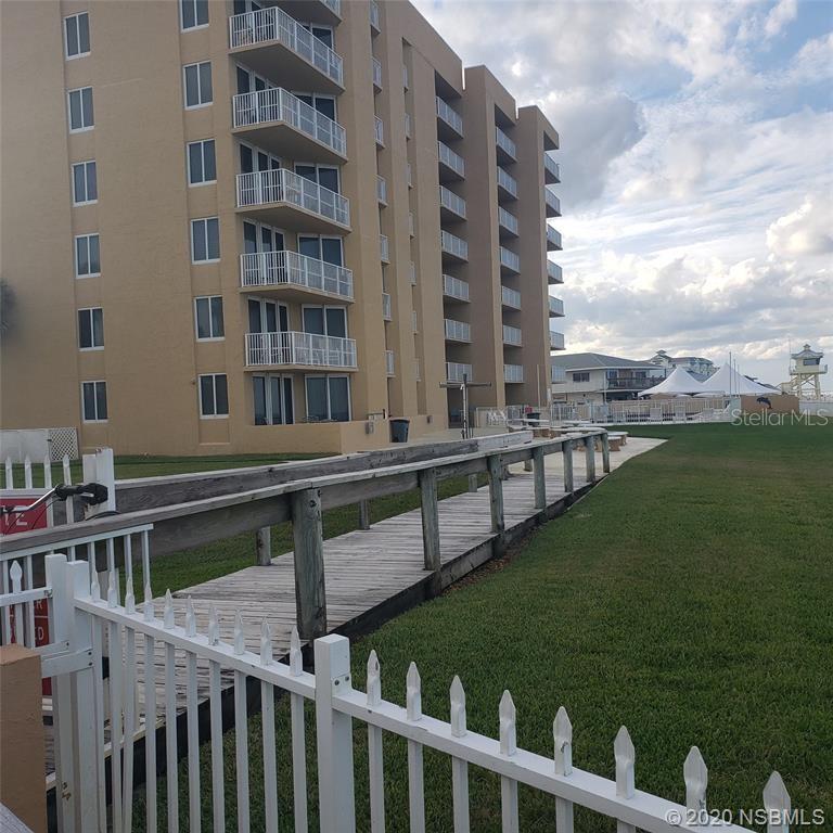 Oceania Plaza Condo - Residential