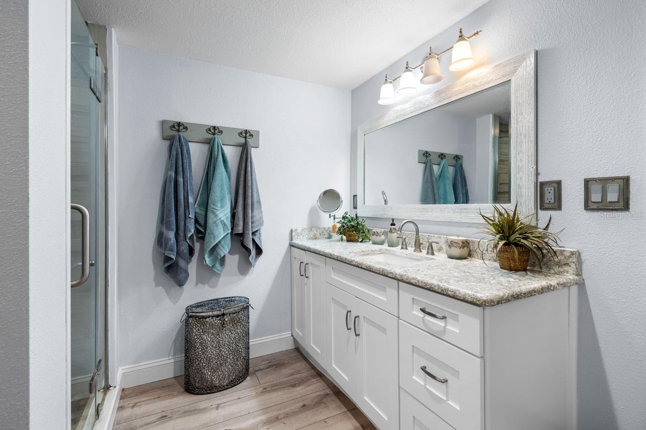 SANDPIPER POINT - Residential