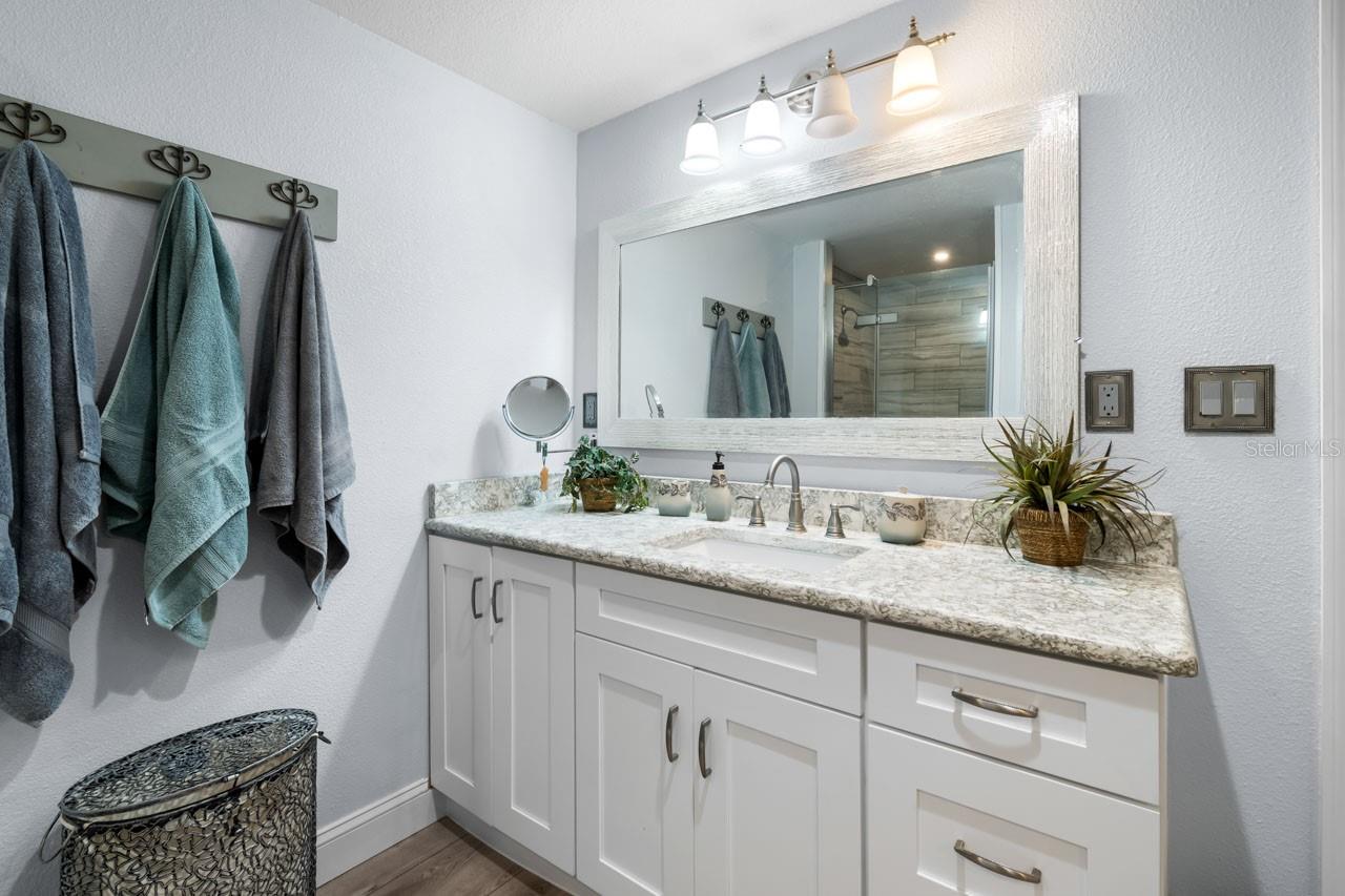 SANDPIPER POINT - Residential