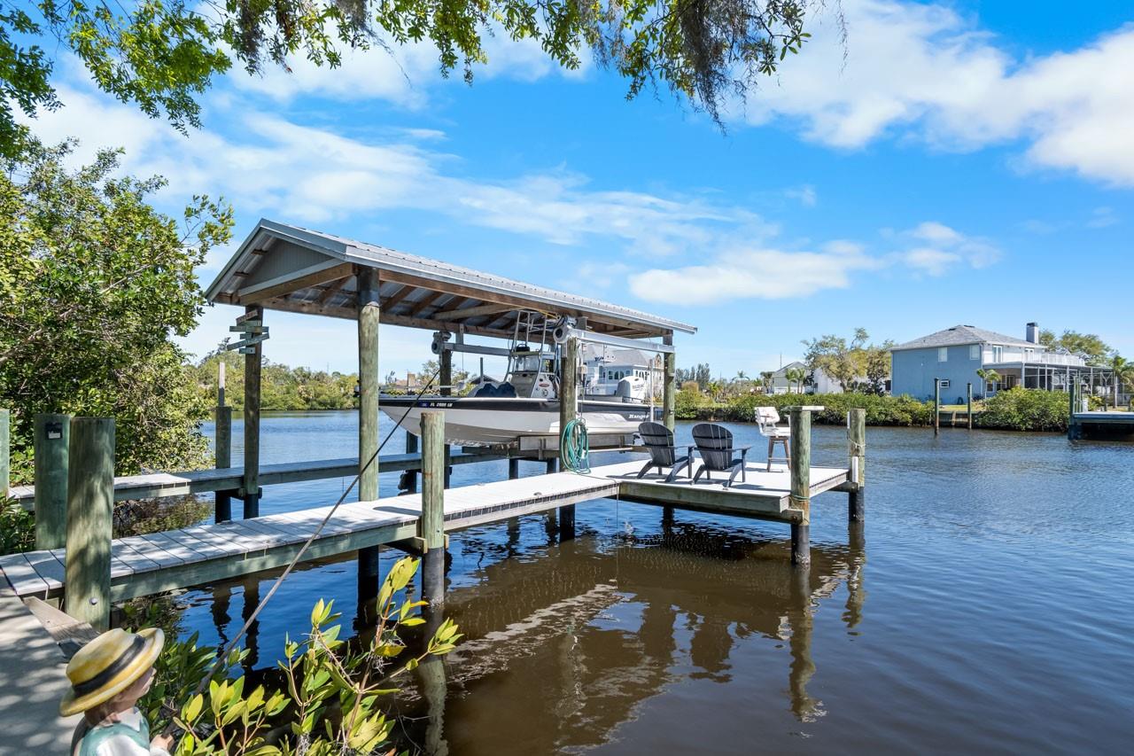 SANDPIPER POINT - Residential