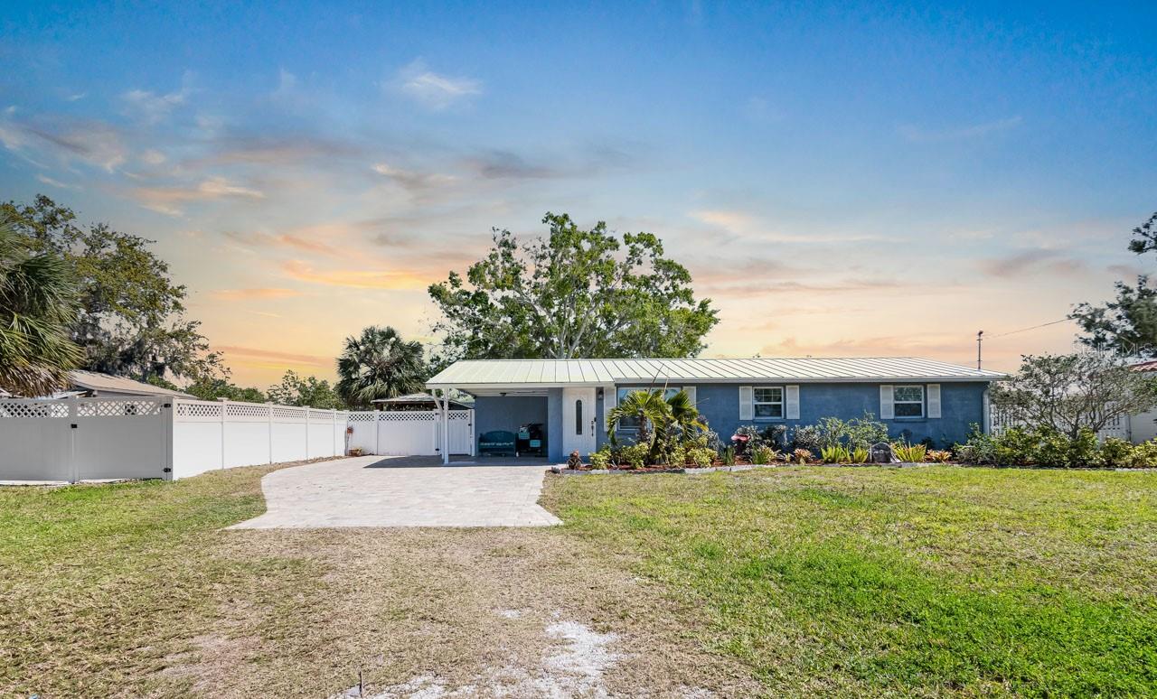 SANDPIPER POINT - Residential