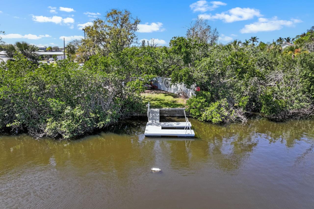 SANDPIPER POINT - Residential