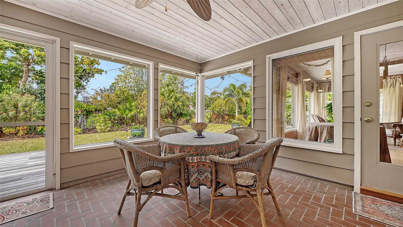 HARBOR ACRES - Residential