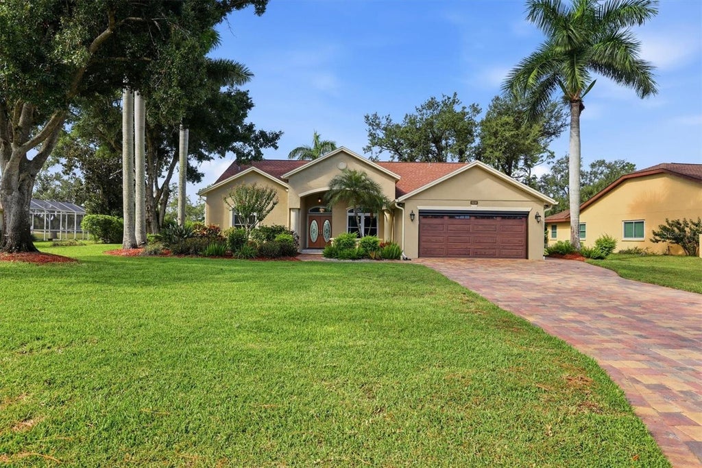 Photo of 5210 Inverness Drive, Sarasota, FL 34243 (MLS # A4704577)