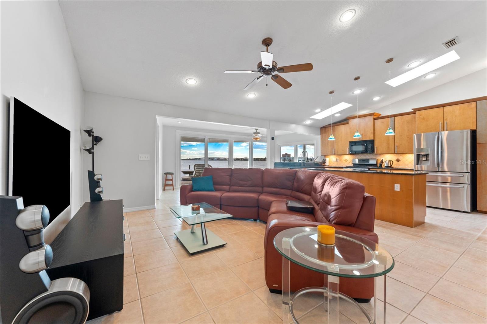 PINELLAS POINT SKYVIEW SHORES 4TH ADD - Residential