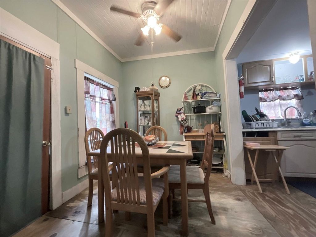 Photo of 1701 Sanford Street, Lake Wales, FL 33859 (MLS # S5139935)