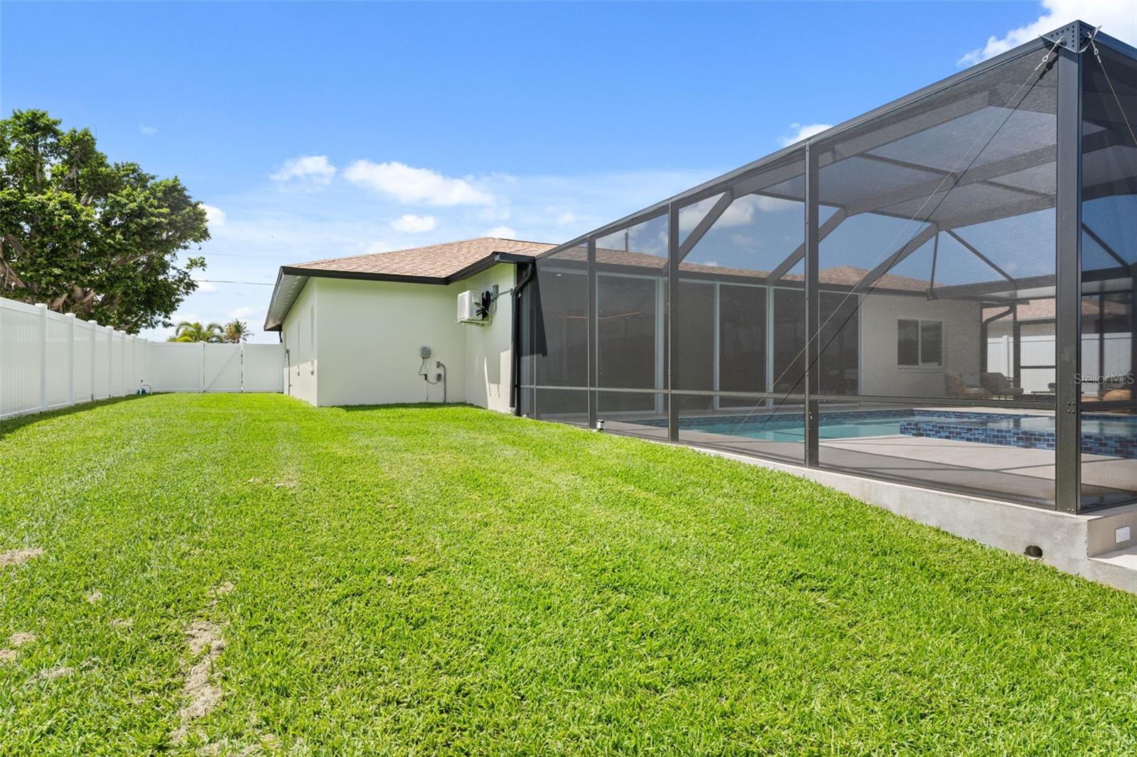 SAN REMO SHORES - Residential