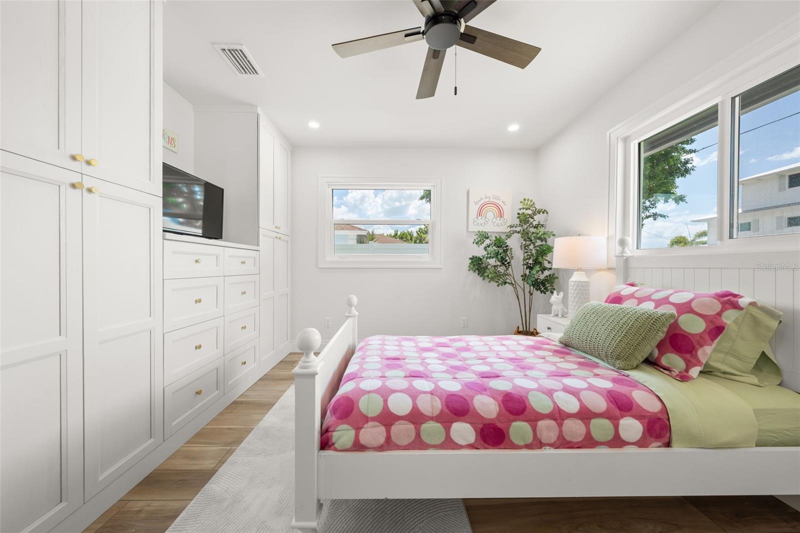 SAN REMO SHORES - Residential
