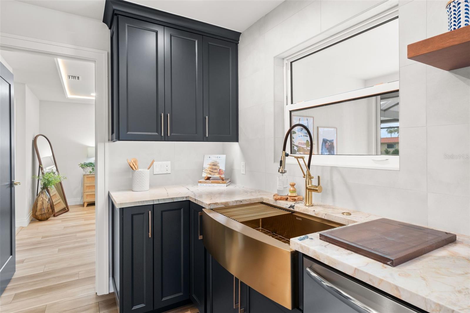 SAN REMO SHORES - Residential