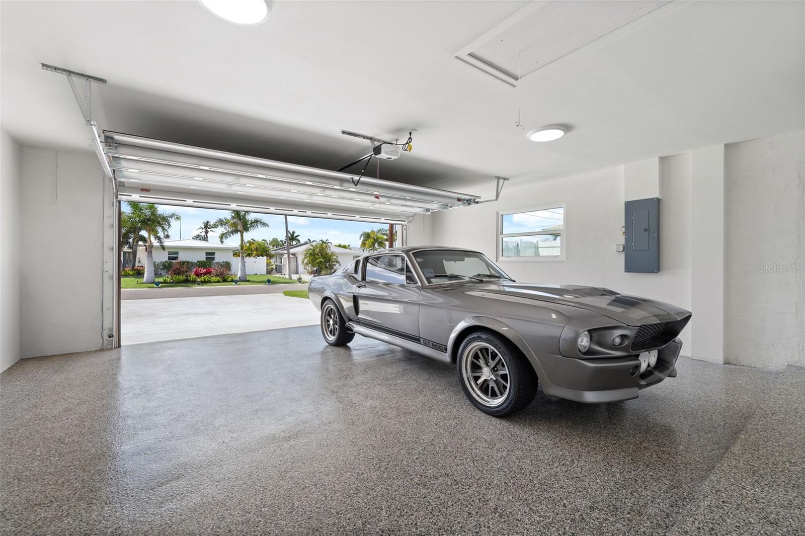 SAN REMO SHORES - Residential