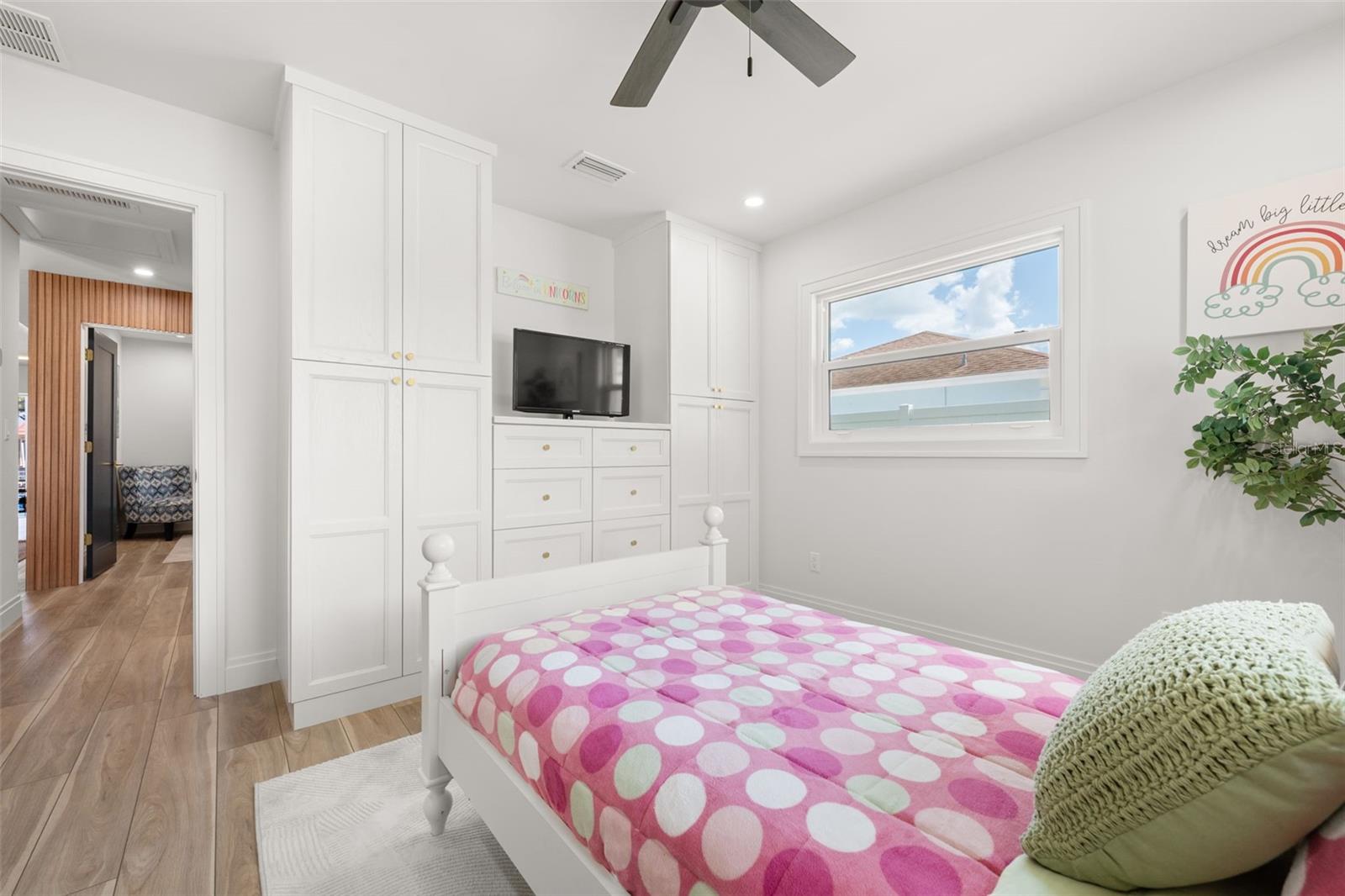SAN REMO SHORES - Residential