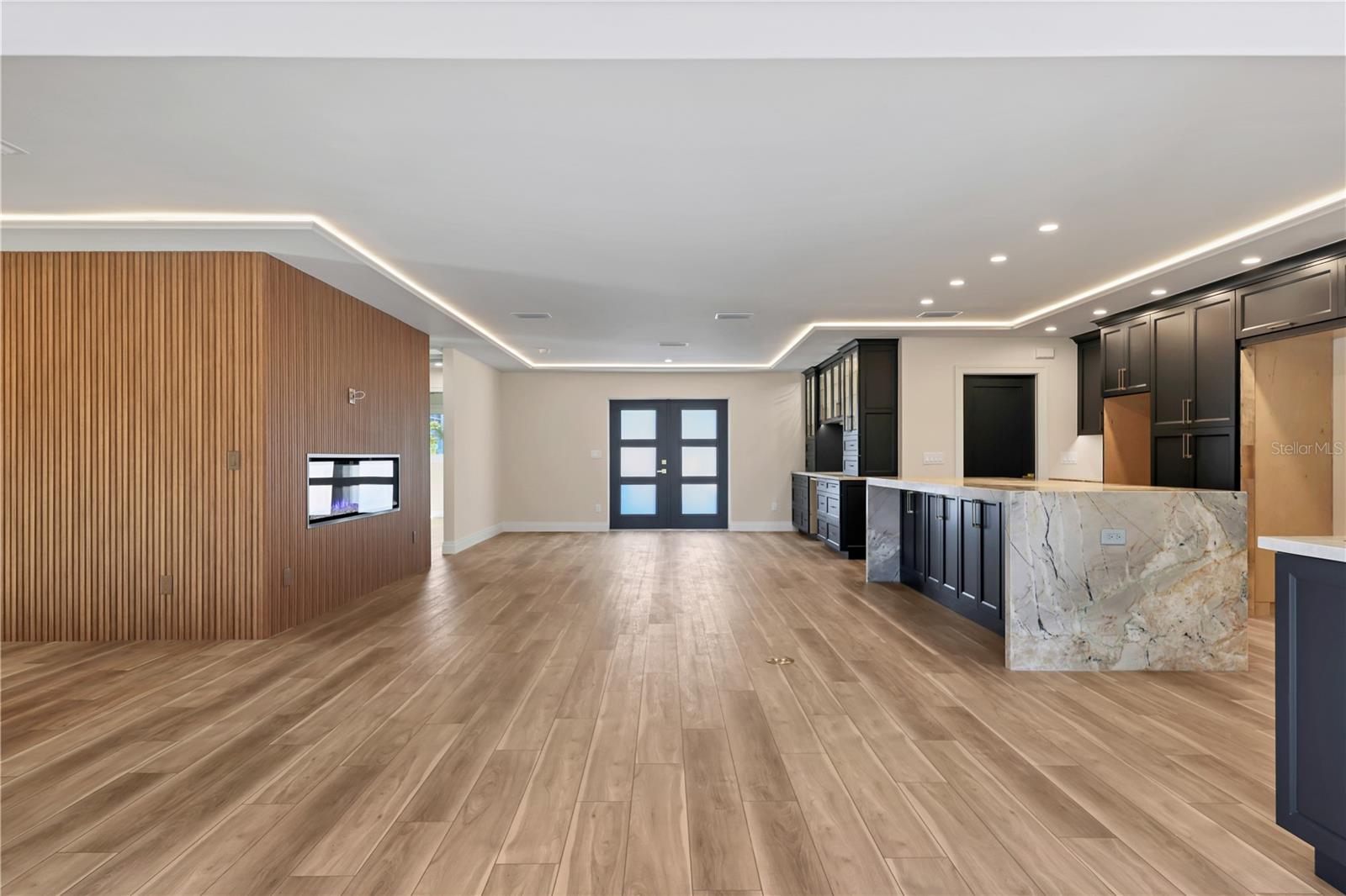 SAN REMO SHORES - Residential