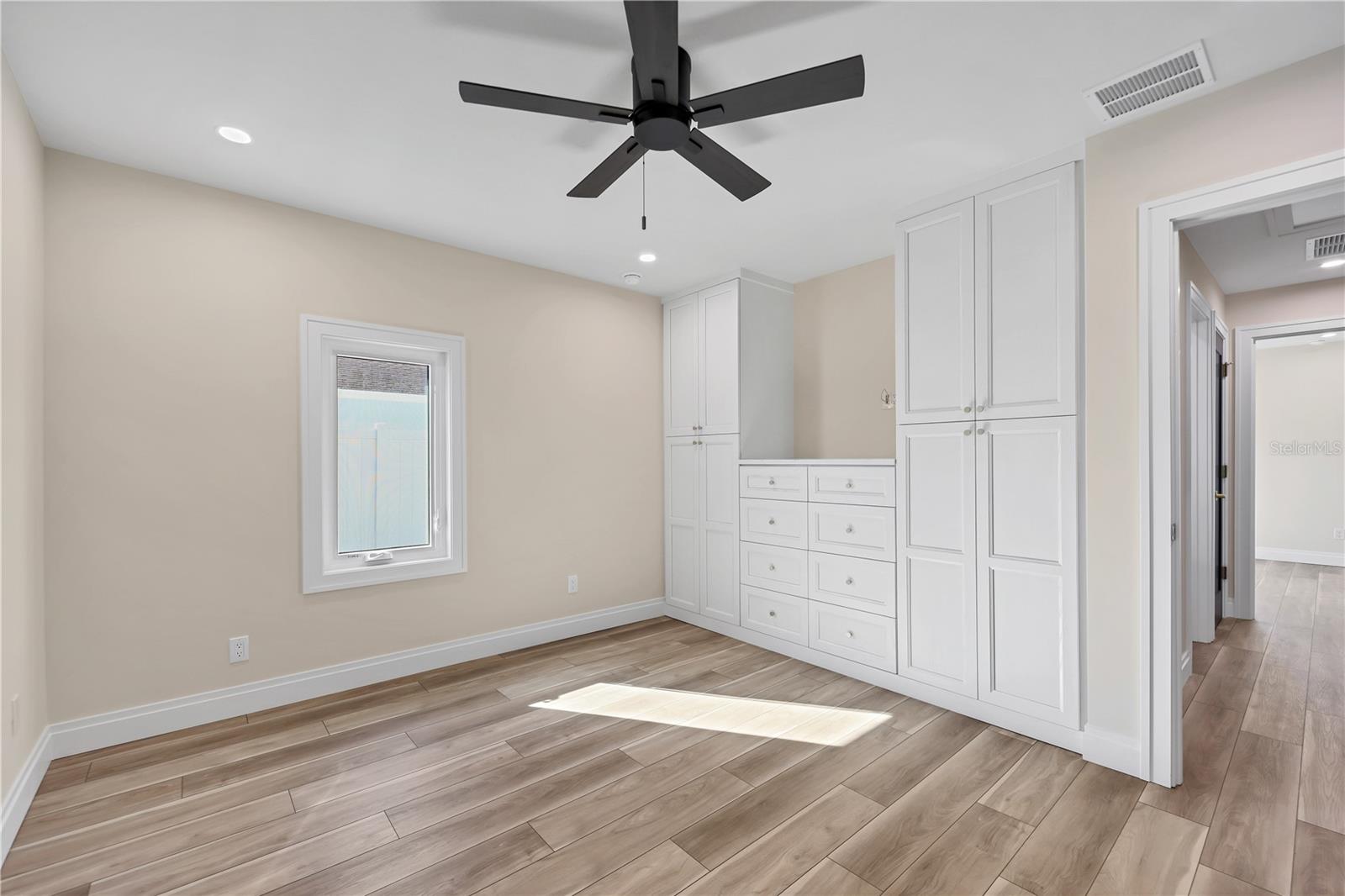 SAN REMO SHORES - Residential