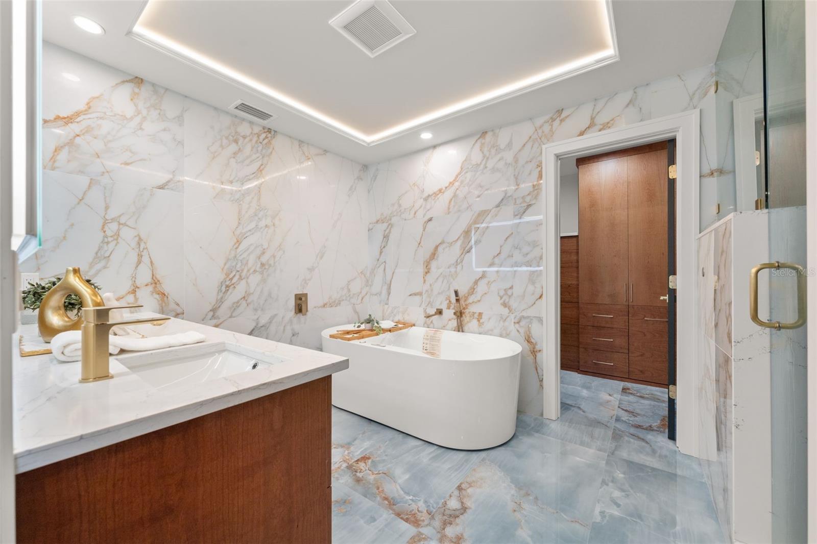 SAN REMO SHORES - Residential