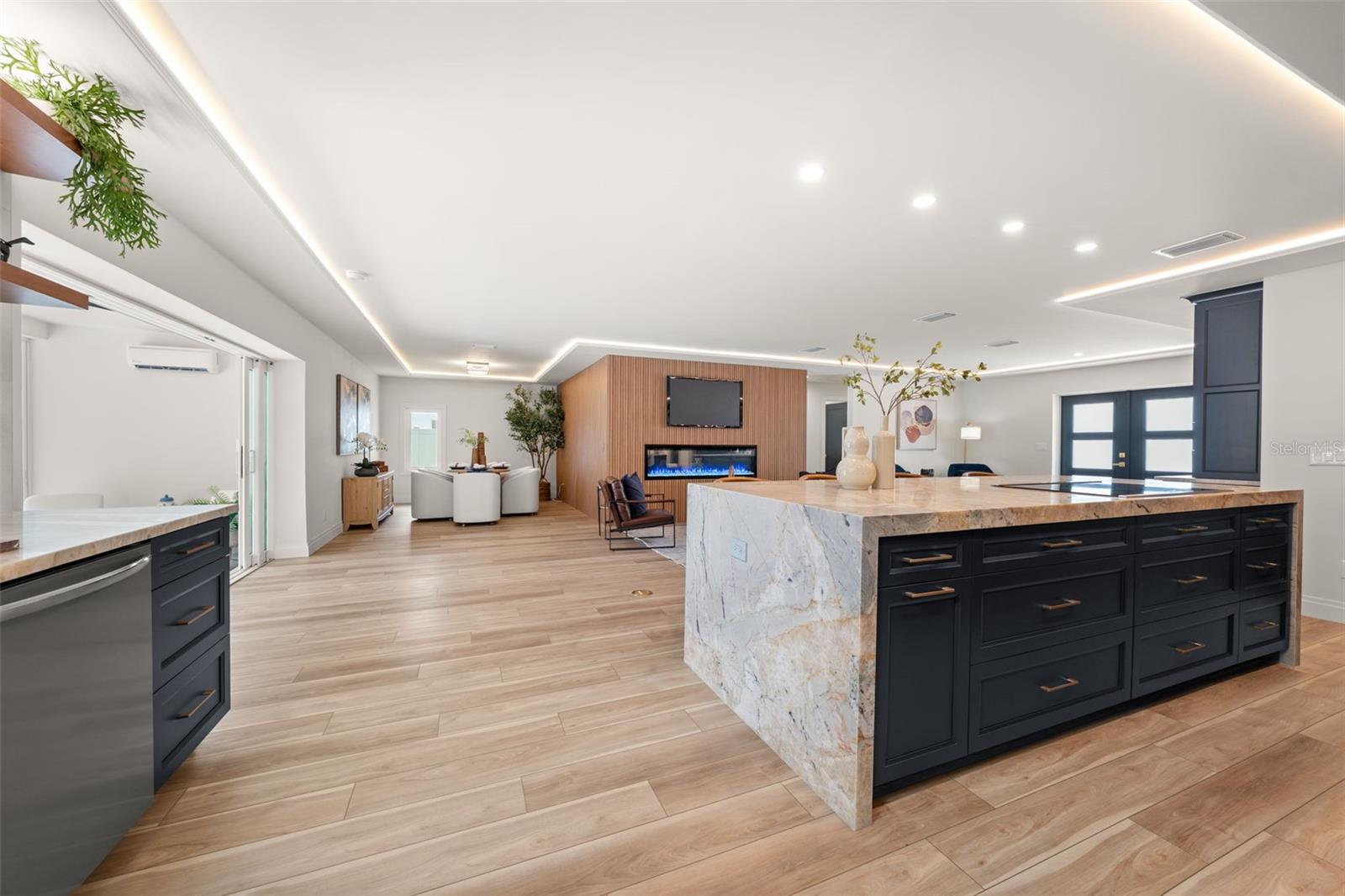 SAN REMO SHORES - Residential