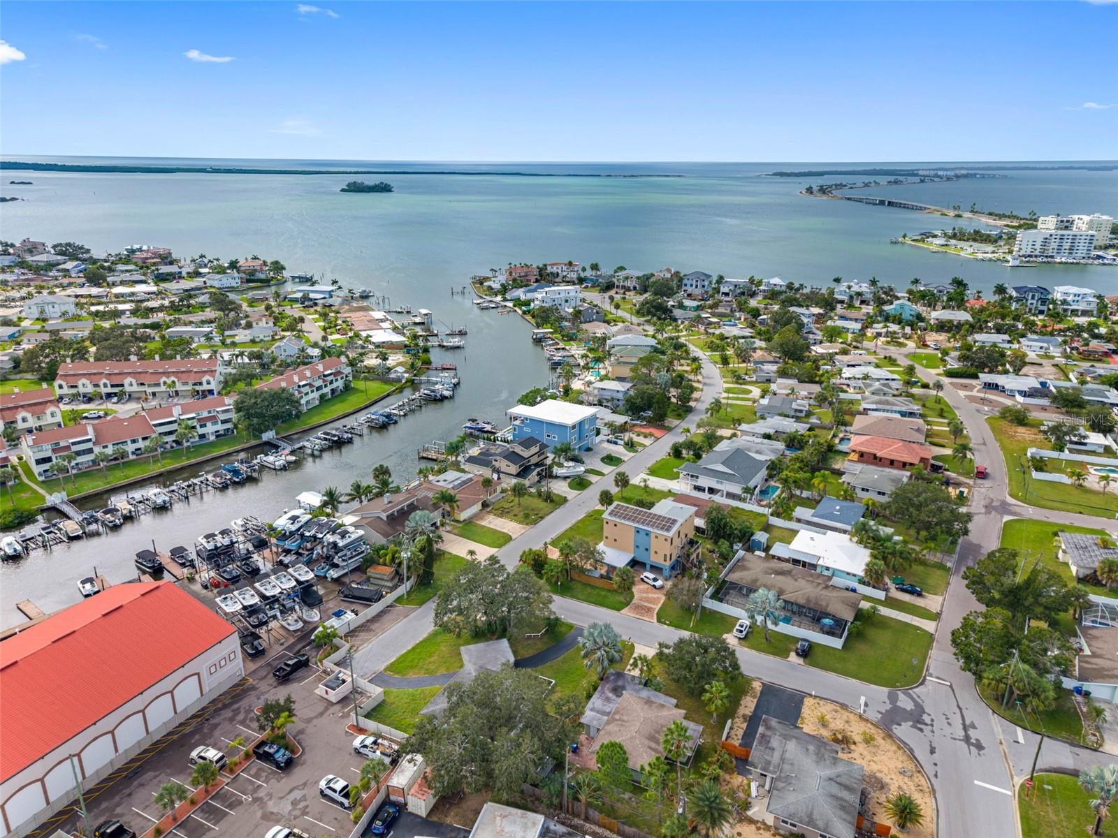 BAYWOOD SHORES - Residential