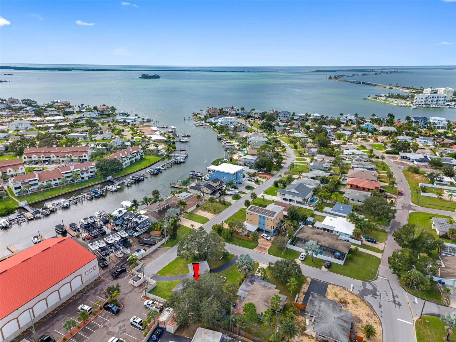 BAYWOOD SHORES - Residential