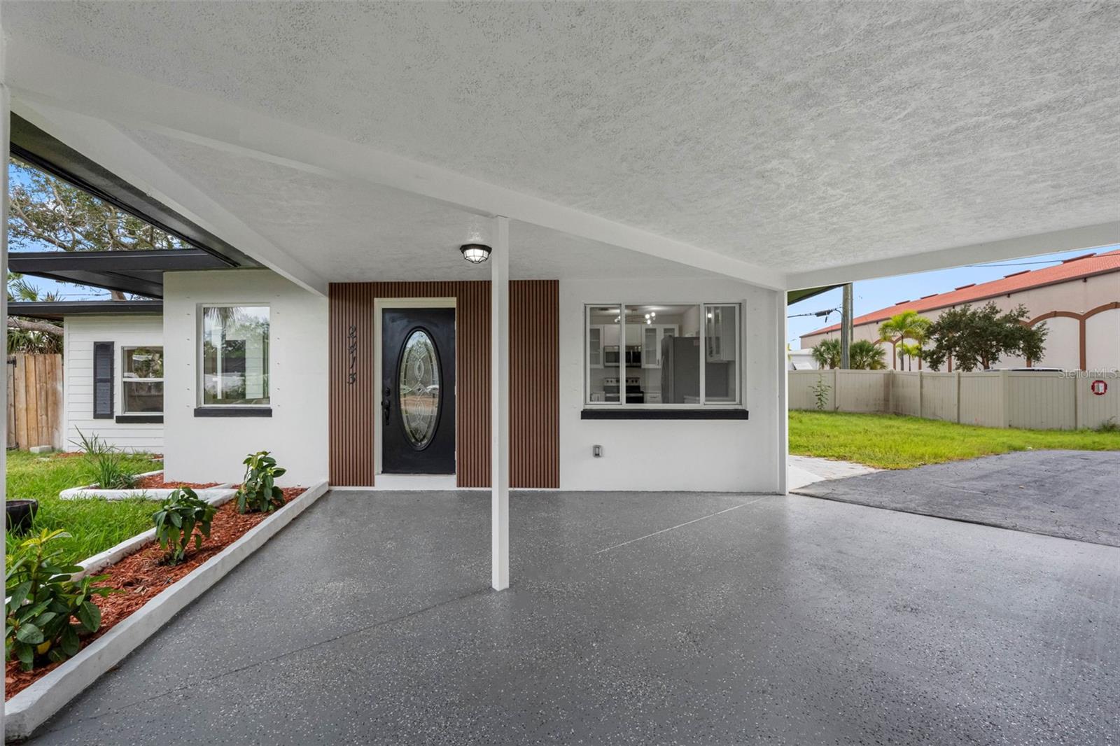 BAYWOOD SHORES - Residential