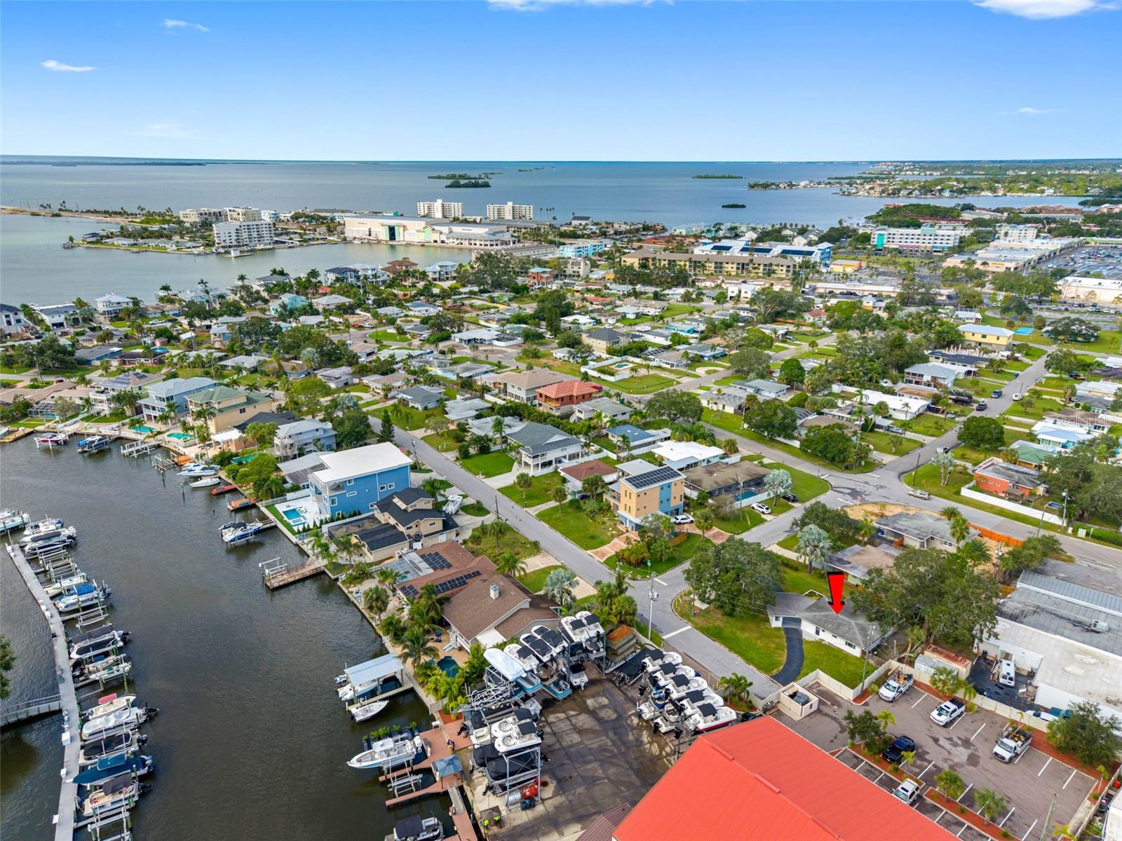 BAYWOOD SHORES - Residential