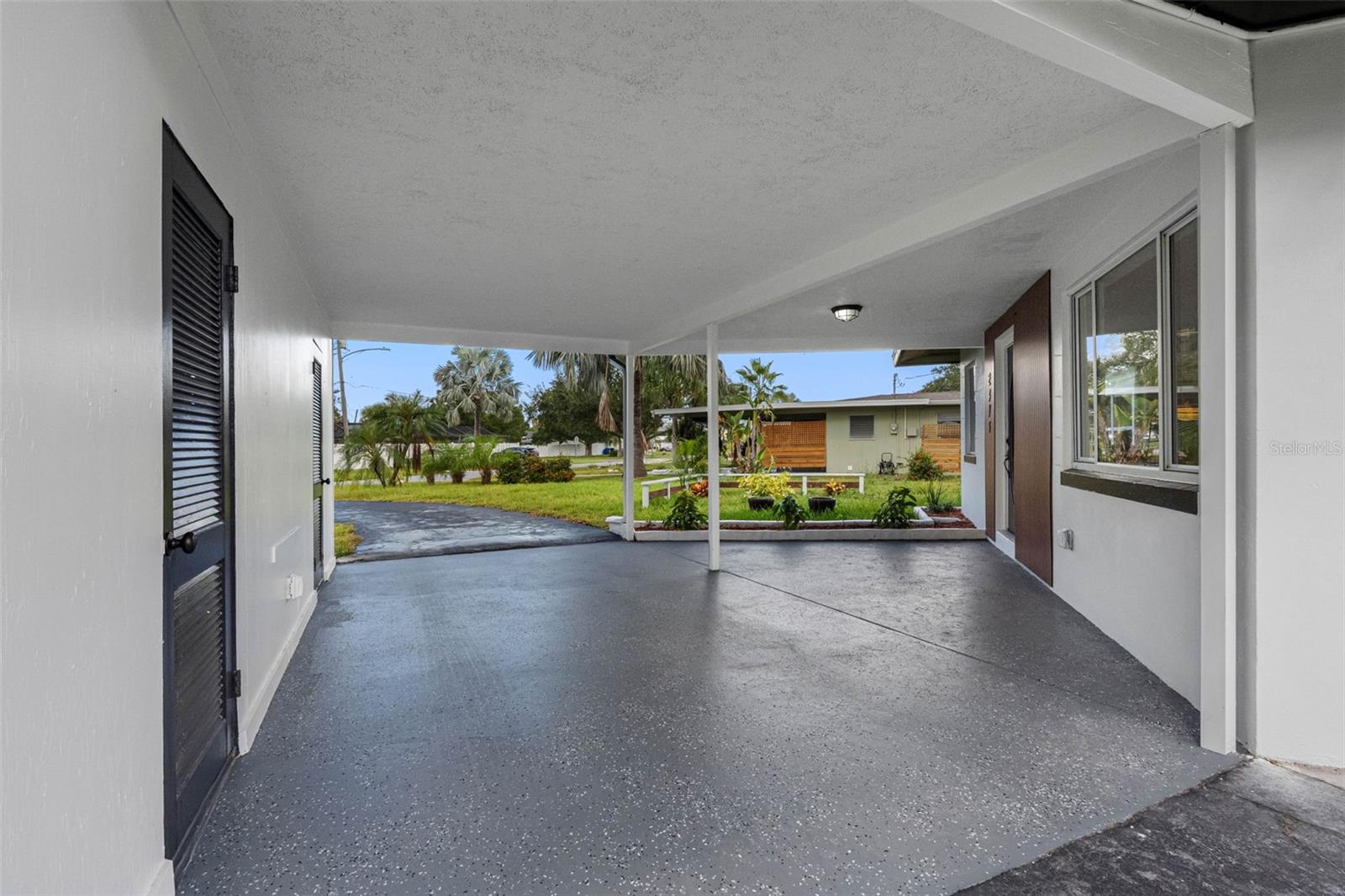 BAYWOOD SHORES - Residential
