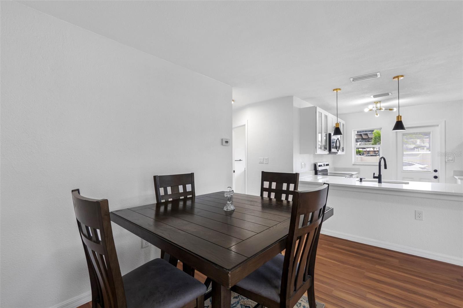 BAYWOOD SHORES - Residential