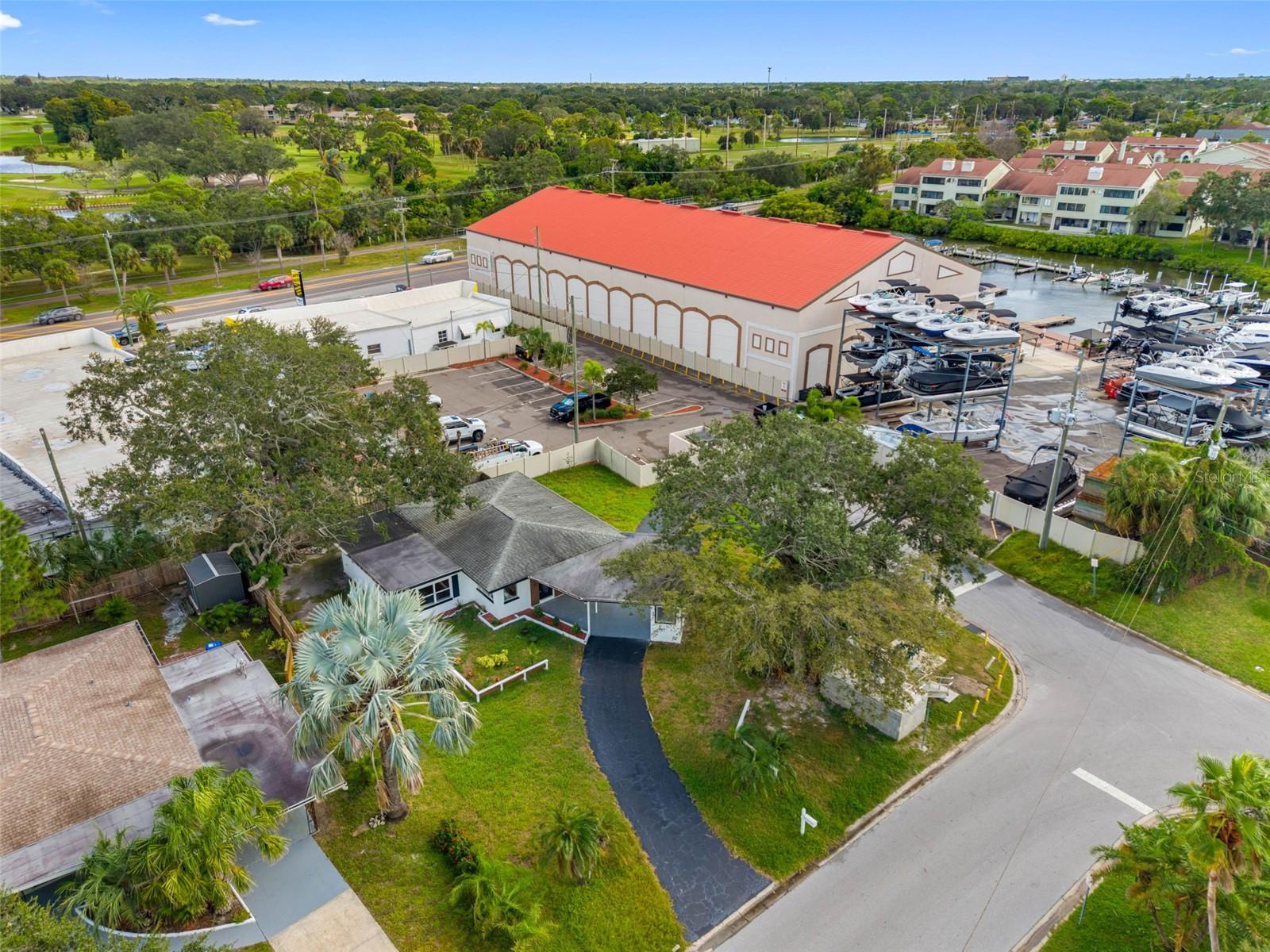 BAYWOOD SHORES - Residential