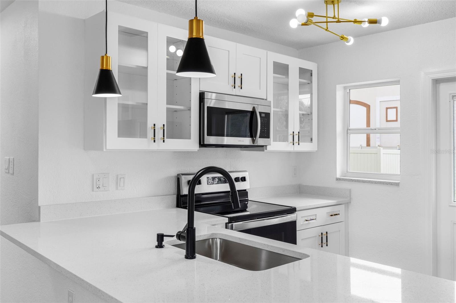 BAYWOOD SHORES - Residential