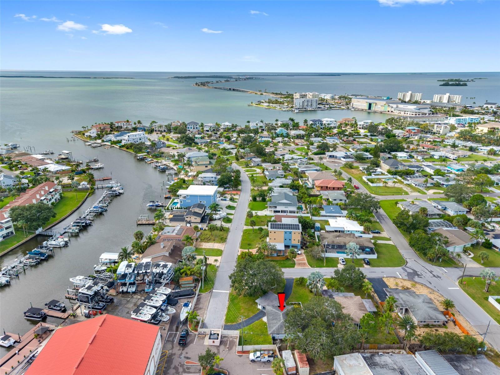 BAYWOOD SHORES - Residential